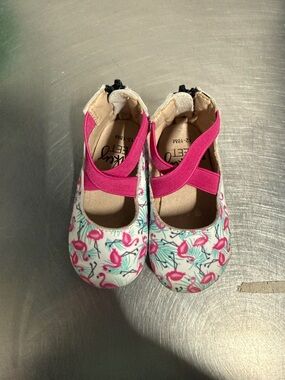 Girls Flamingo Print Monkey Feet Shoes